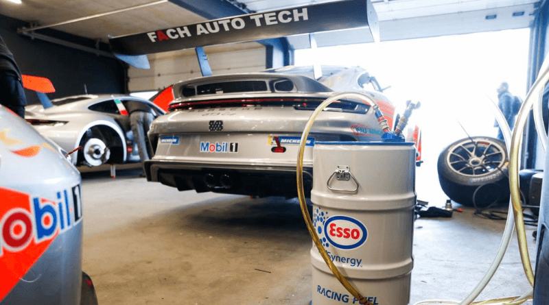 Porsche, Mobil 1 Supercup yarış serisinde sentetik yakıtları test ediyor